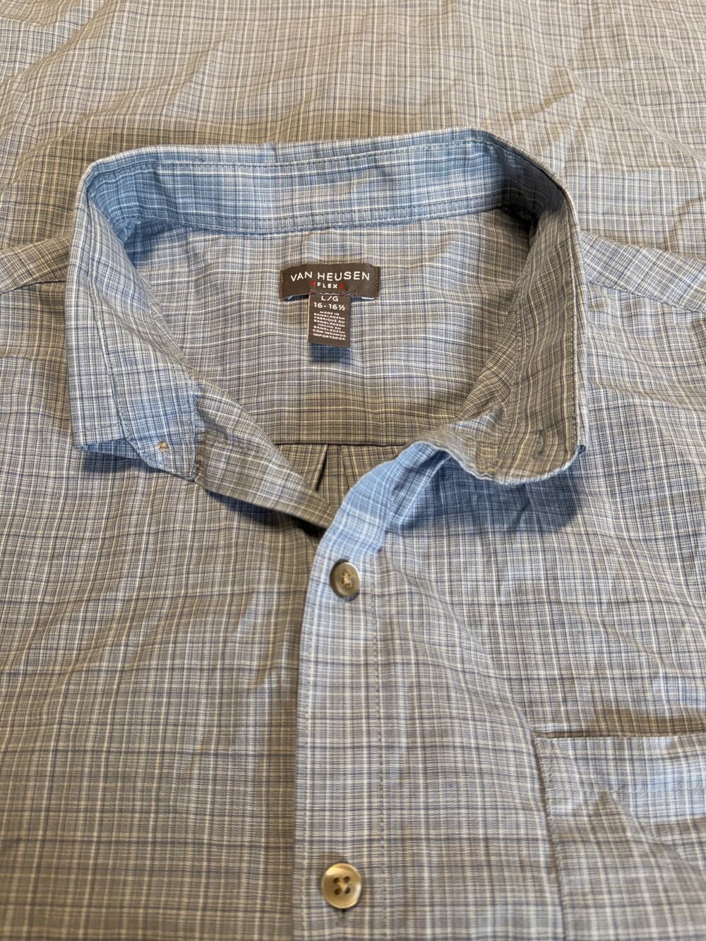 Van Heusen Flex Mens Shirt L Large 16-16.5 Gray Blue Plaid Button Down Collar